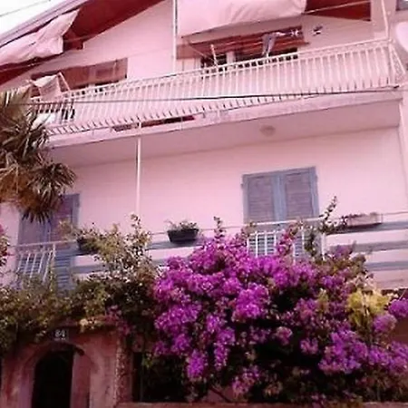Ena - Two Bedroom With Terrace *